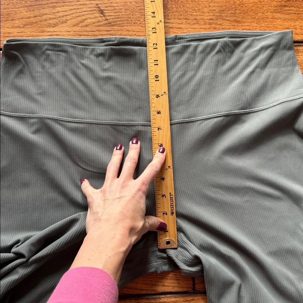 Lululemon Align Ribbed Mini Flare Leggings Pants‎ Size 18 Inseam 32” Gray - Picture 11 of 13